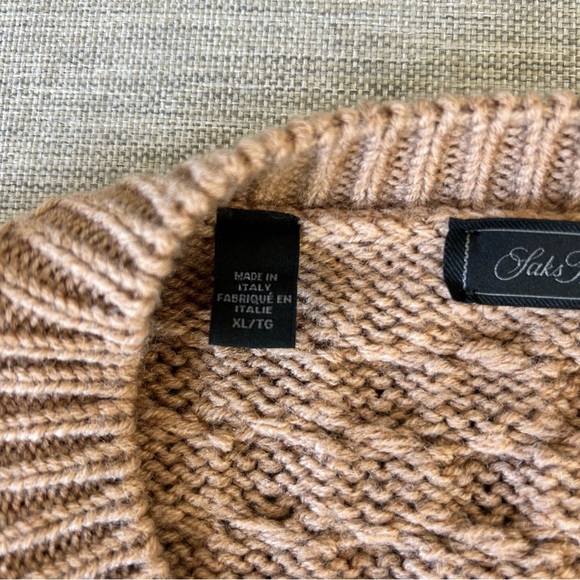 Saks Fifth Avenue 70% Wool Women’s Kable Knit Camel Sweater Size L - Picture 9 of 11